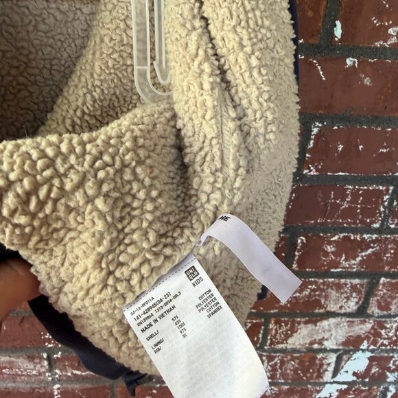 Boy's UNIQLO 7/8 - Picture 2 of 4